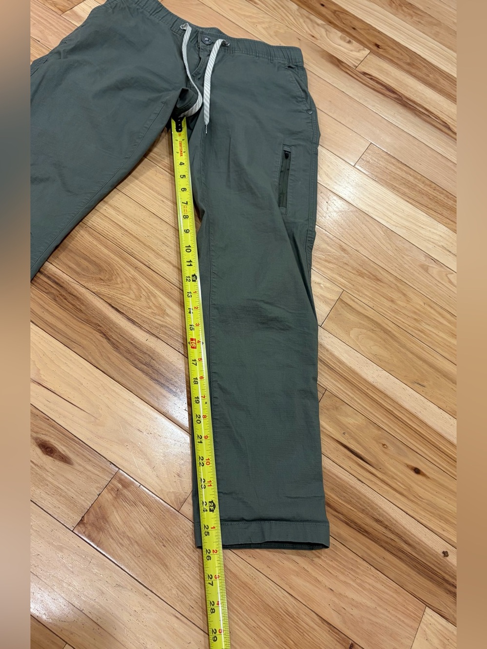 Vuori Ripstop Climbing Pants in Army Green Lightweight - Women’s Size Small - Picture 5 of 8